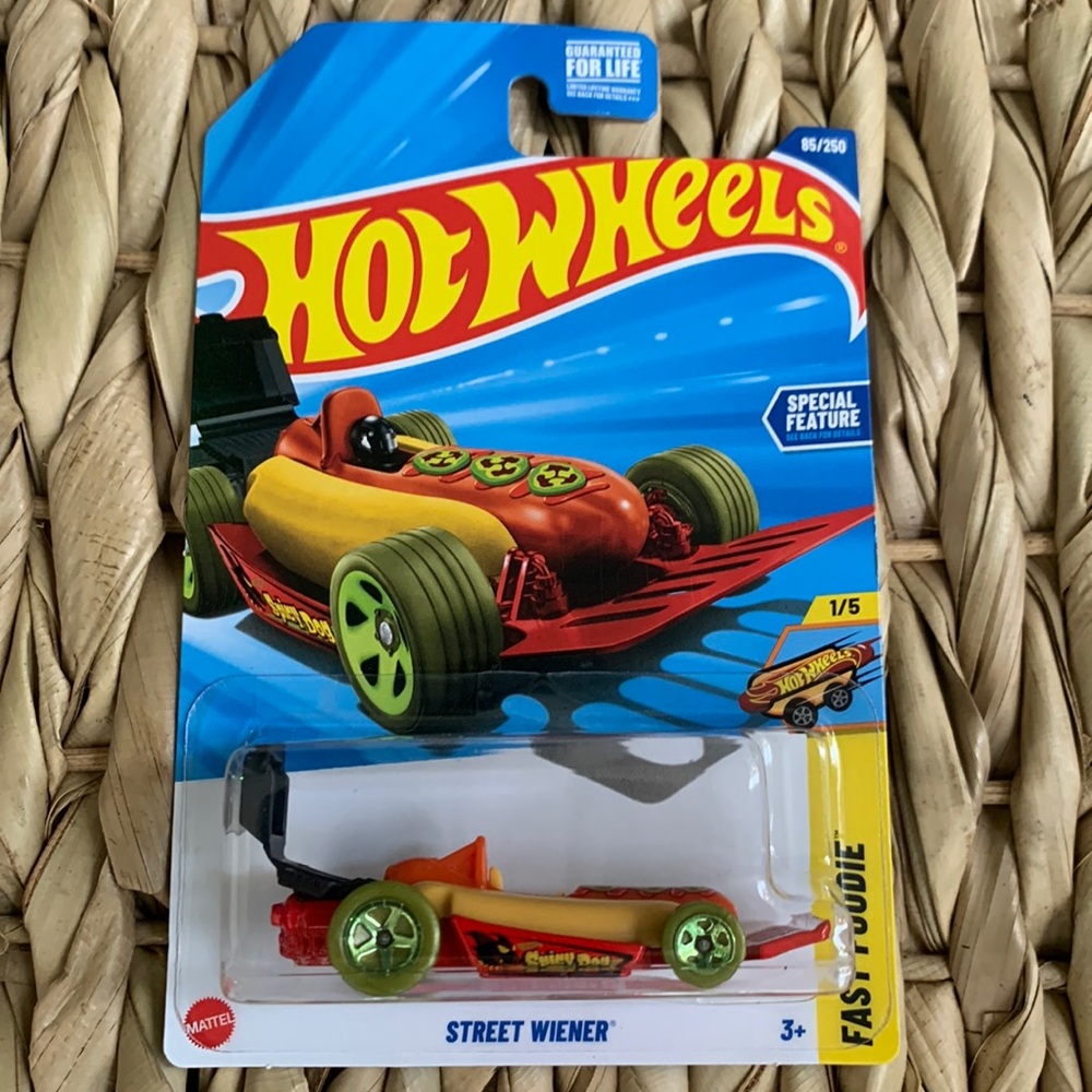 Hot Wheels Street Wiener Mobile Hotwheels Car New 2025 Hotdog Oscar Spicy Dog